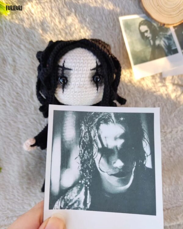 Eric Draven (O Corvo) - Receita de Amigurumi - Image 5