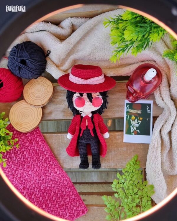 Alucard (Hellsing) - Receita de Amigurumi - Image 2