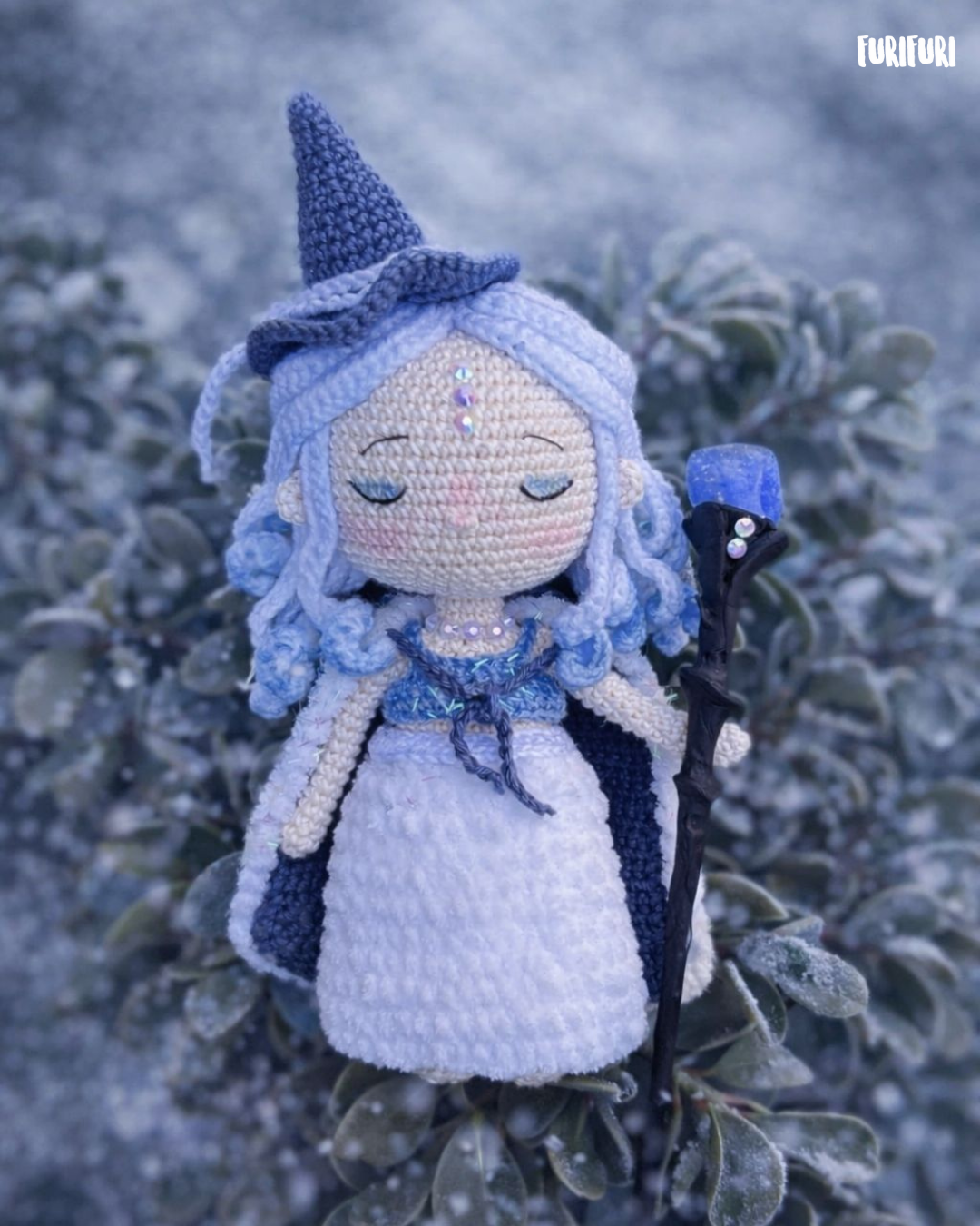 (PRE-SALE) Ysilde, the Winter Witch - Amigurumi Pattern