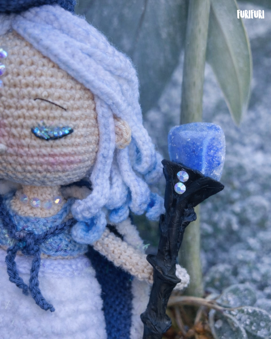 (PRE-SALE) Ysilde, the Winter Witch - Amigurumi Pattern - Imagem 2